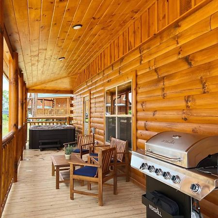 Splendid 2Cabins Sleeps 28 Pool Hot Tub More Pigeon Forge Exteriér fotografie