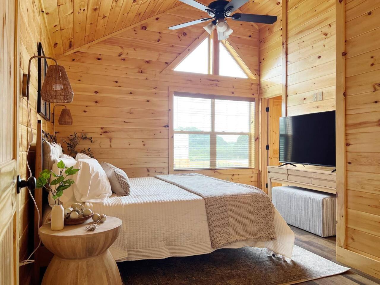 Splendid 2Cabins Sleeps 28 Pool Hot Tub More Pigeon Forge Exteriér fotografie