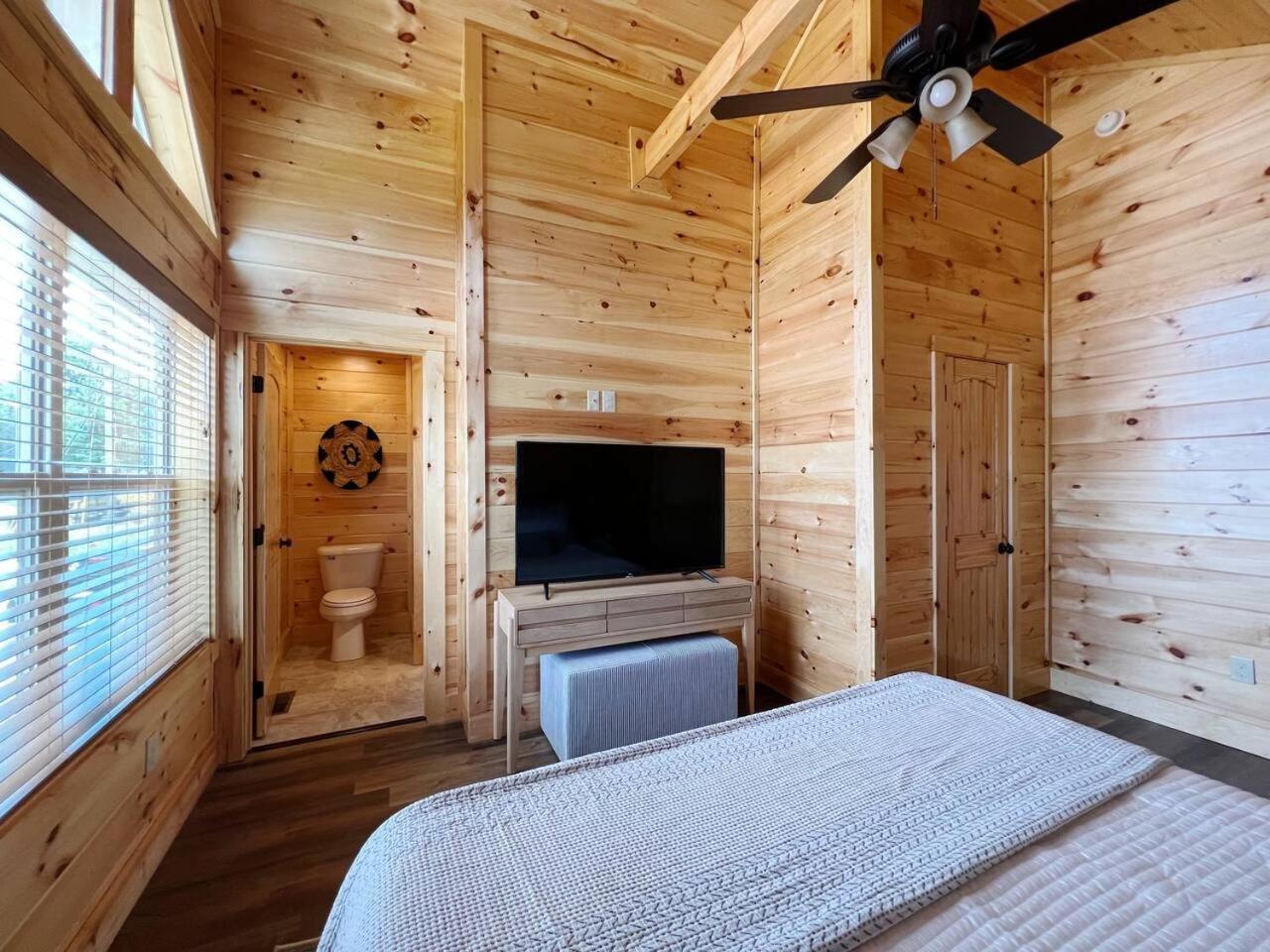 Splendid 2Cabins Sleeps 28 Pool Hot Tub More Pigeon Forge Exteriér fotografie