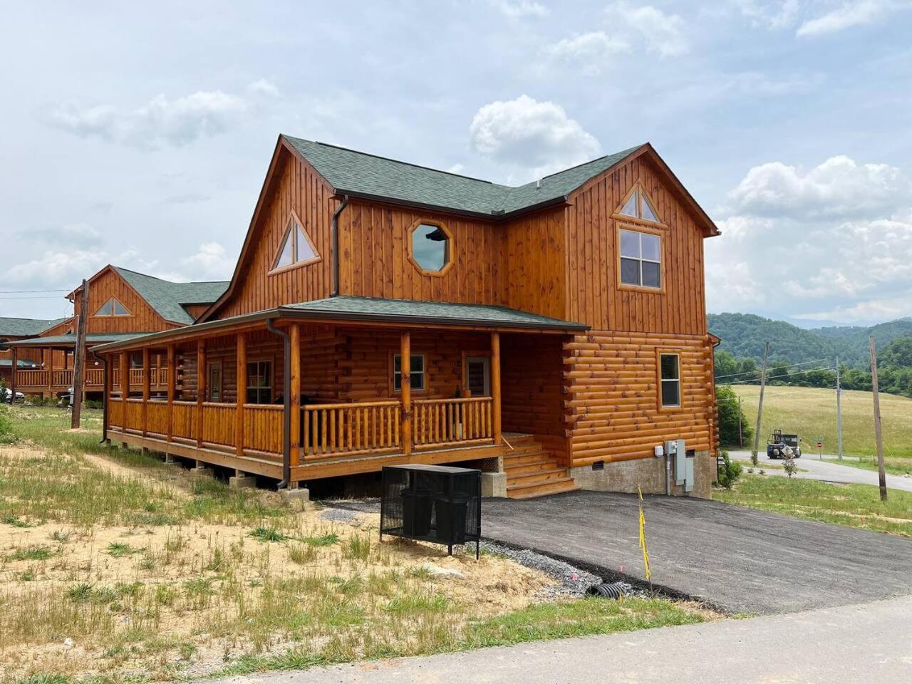 Splendid 2Cabins Sleeps 28 Pool Hot Tub More Pigeon Forge Exteriér fotografie