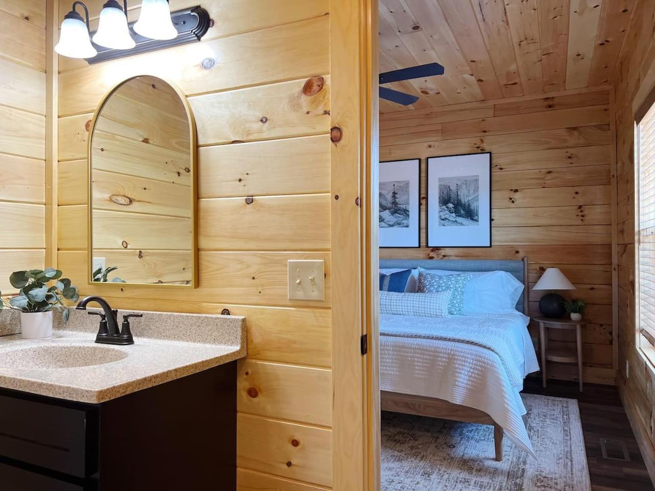 Splendid 2Cabins Sleeps 28 Pool Hot Tub More Pigeon Forge Exteriér fotografie